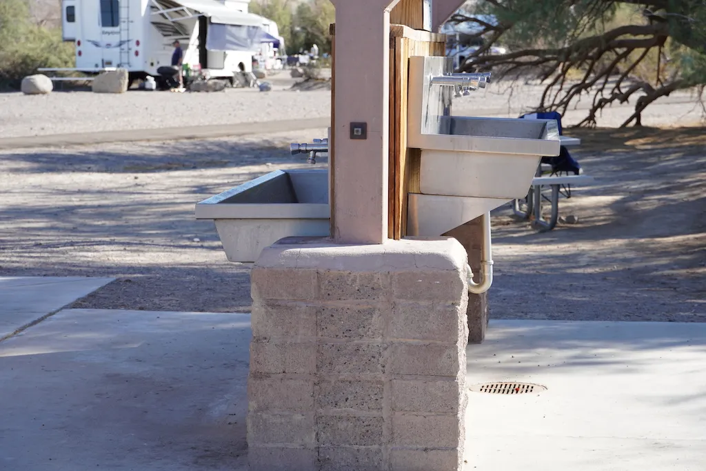 デスバレー国立公園ファーニスクリークキャンプ場のシンク