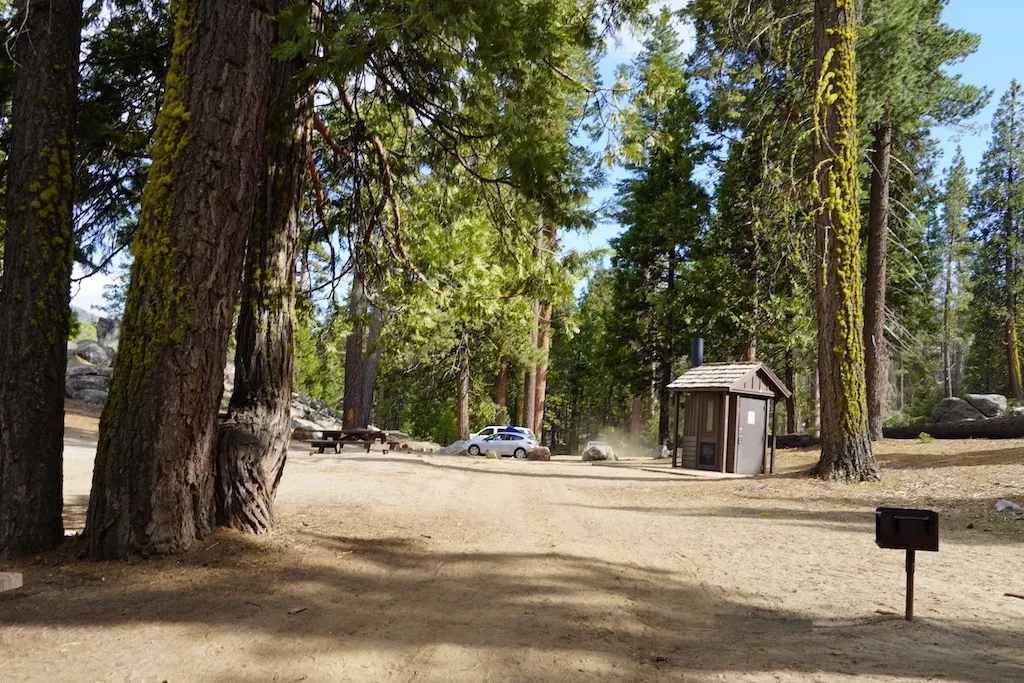 Unpaved parking lot at Dinkey Creek.