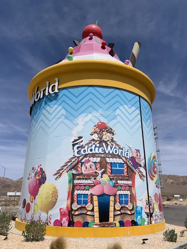 A big cupcake building of Eddie World in Yermo, California.