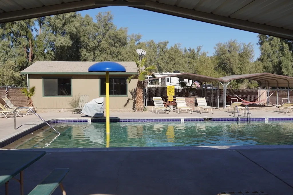 Outdoor pool at KOA Barstow and Calico.