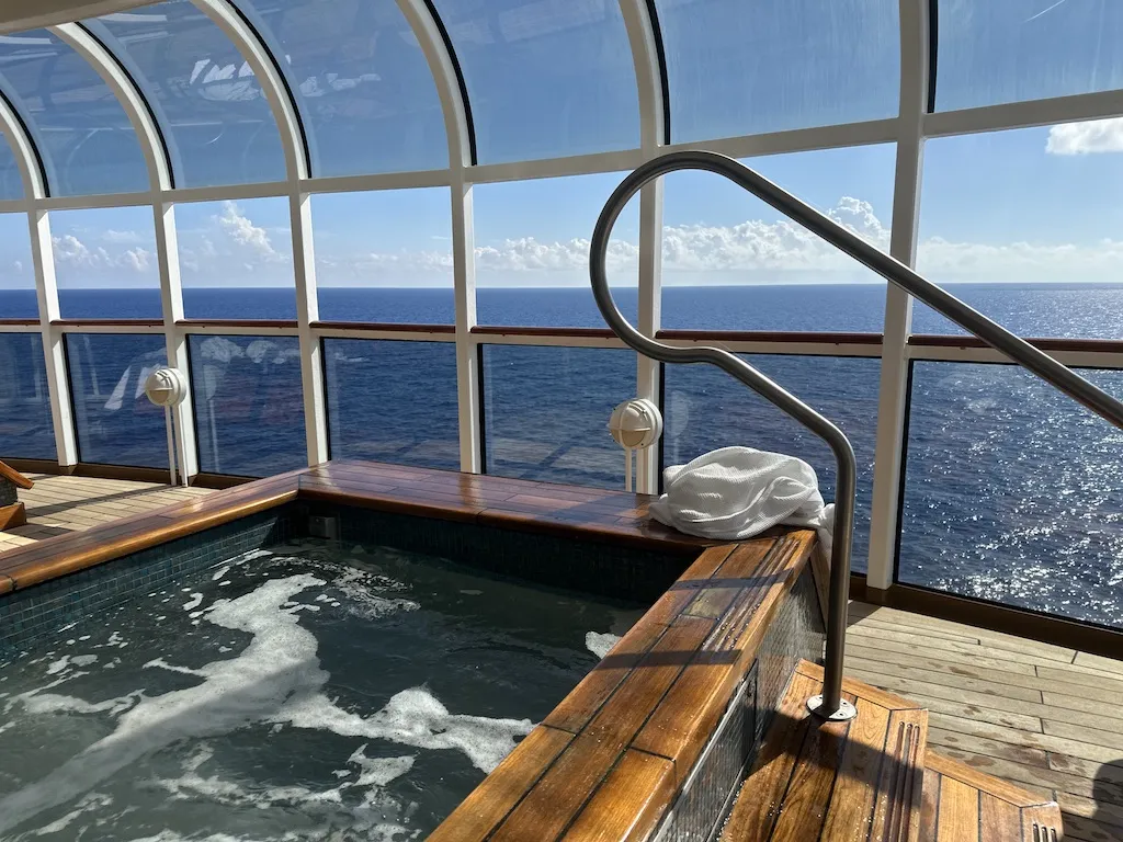 There is a jacuzzi where you can see the Ocean on Disney Cruise Line Dream looking out at the ocean.