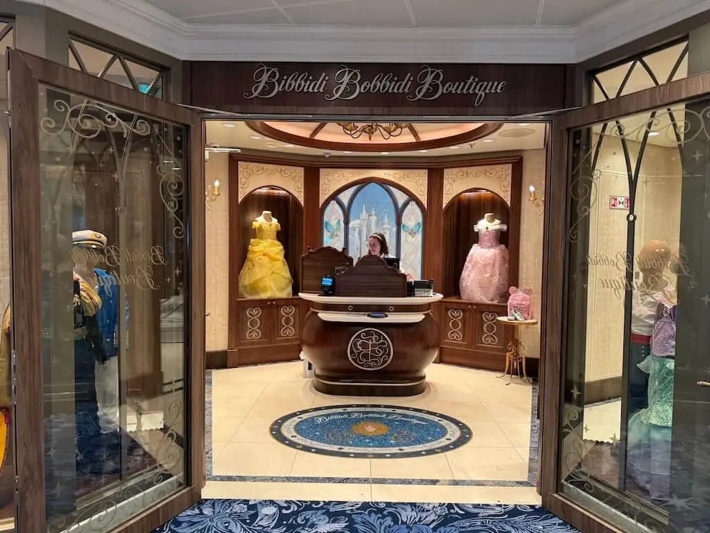 ディズニークルーズ　ウィッシュ号にあるビビデバビデブティック
