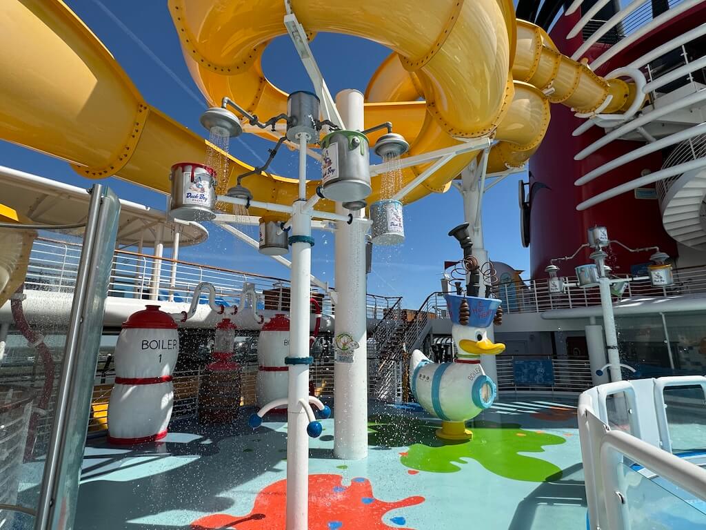DCL_Magic Splash area - Tomo Travel & Camping The splash zone for little ones on the Disney Magic Cruise.