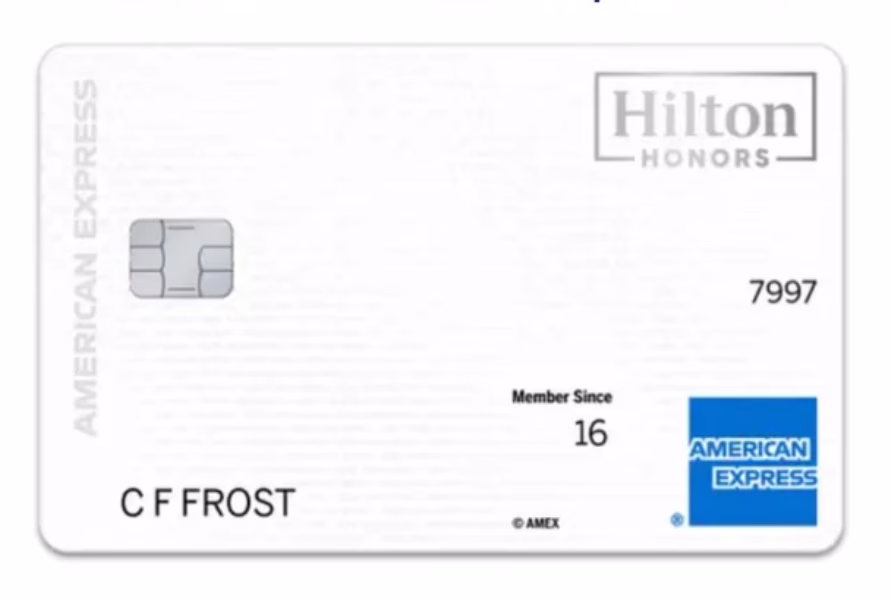 アメリカ在住者を対象に、家族旅行をワンランクアップしたい方におすすめなのが、アメリカン・エキスプレス・プラチナカード。空港ラウンジ、ホテルアップグレード、充実のトラベル特典で、子連れ旅もぐっと快適になります。