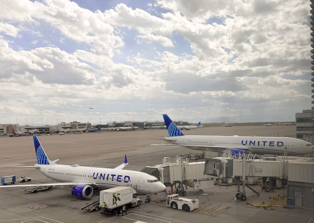 Earn miles smartly with your credit card and you can fly international for free—just like on this United Airlines flight!