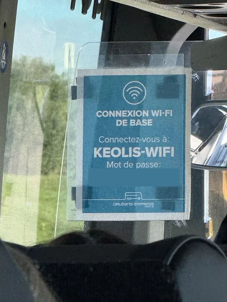 Free WiFi sign on the Orléans Express bus